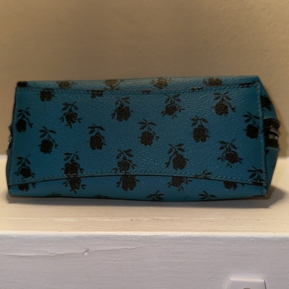 COACH - Picture 3 of 4